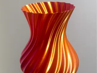 Wavy vase