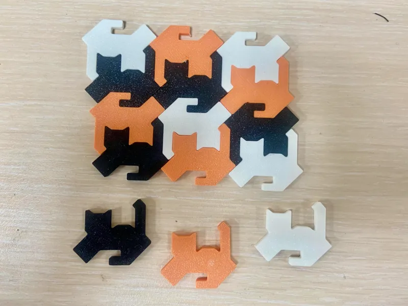Tessellating Cat puzzle
