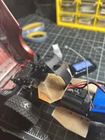 Support batterie latéral pour Axial SCX24 Bronco — photo 2