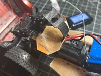 Support batterie latéral pour Axial SCX24 Bronco — photo 1