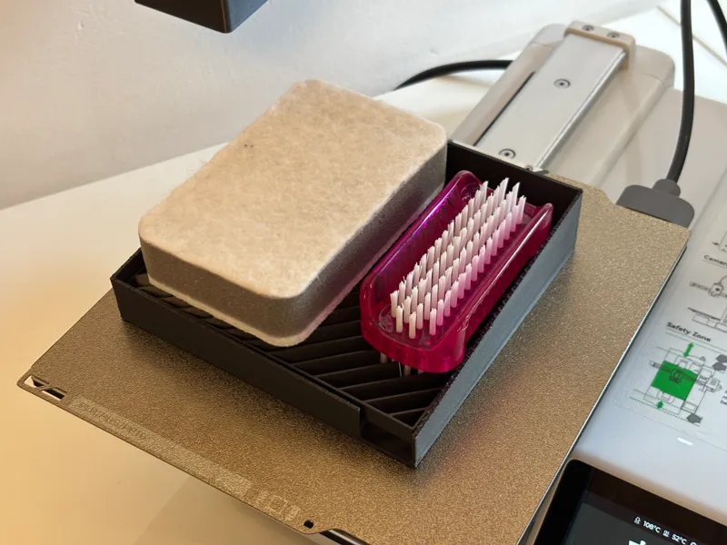 Sponge holder