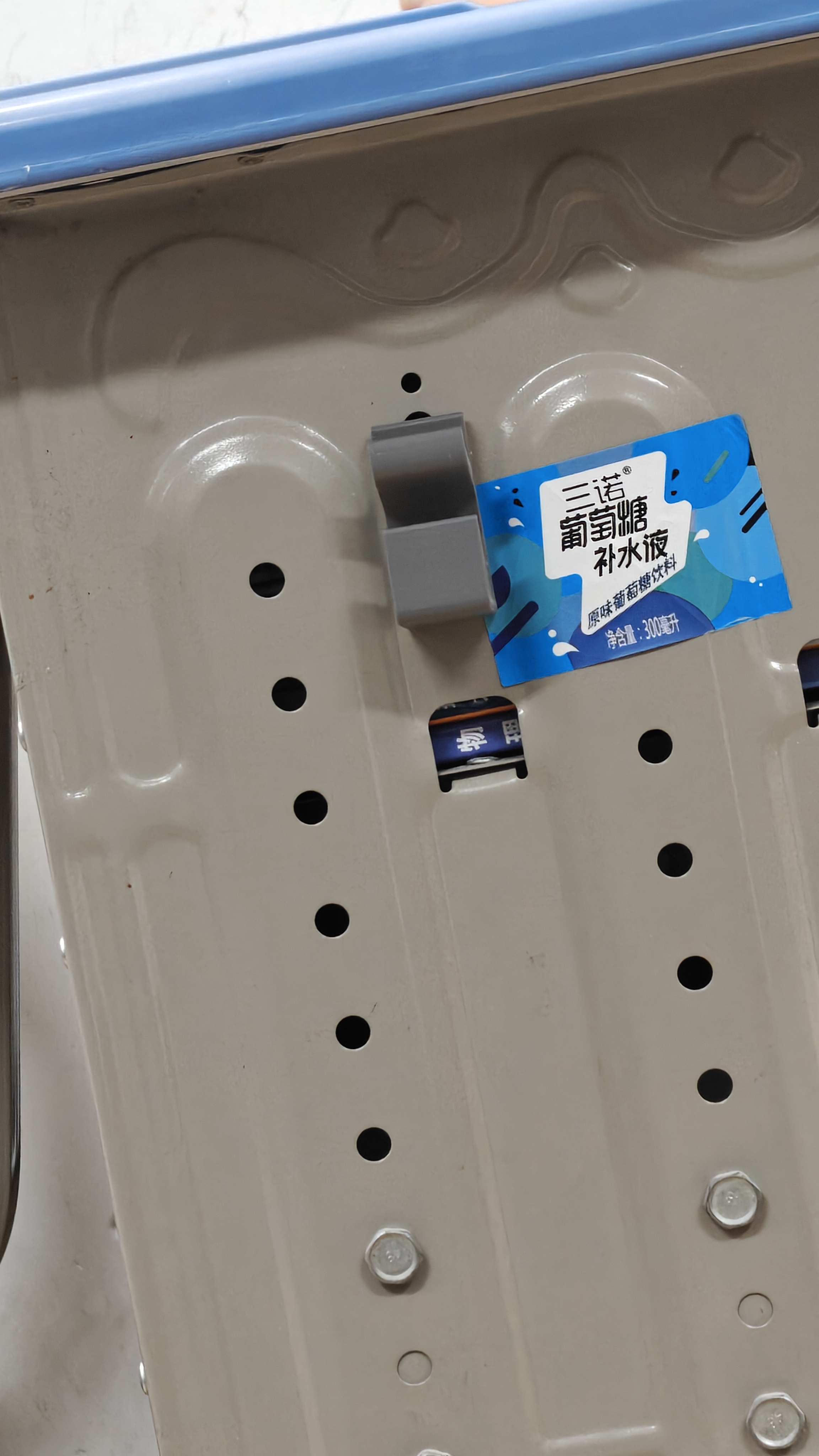 Miniatura 4 do modelo 3D 课桌挂钩