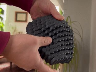 https://makerworld.bblmw.com/makerworld/model/US8d39a48f64e7d3/design/2025-01-02_48f49d0d36b4d.gif