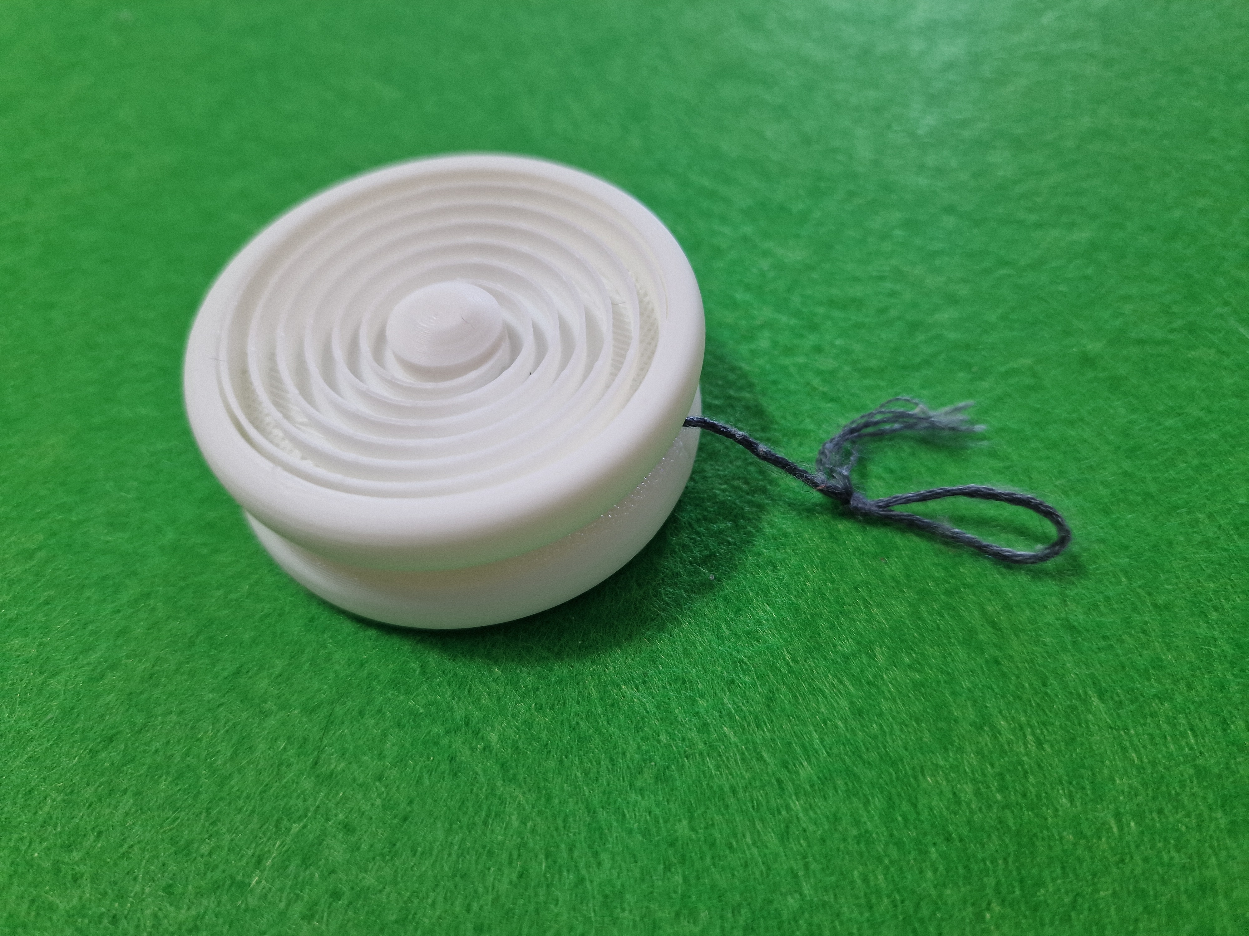 Miniatura 2 do modelo 3D Helicoidal yo-yo