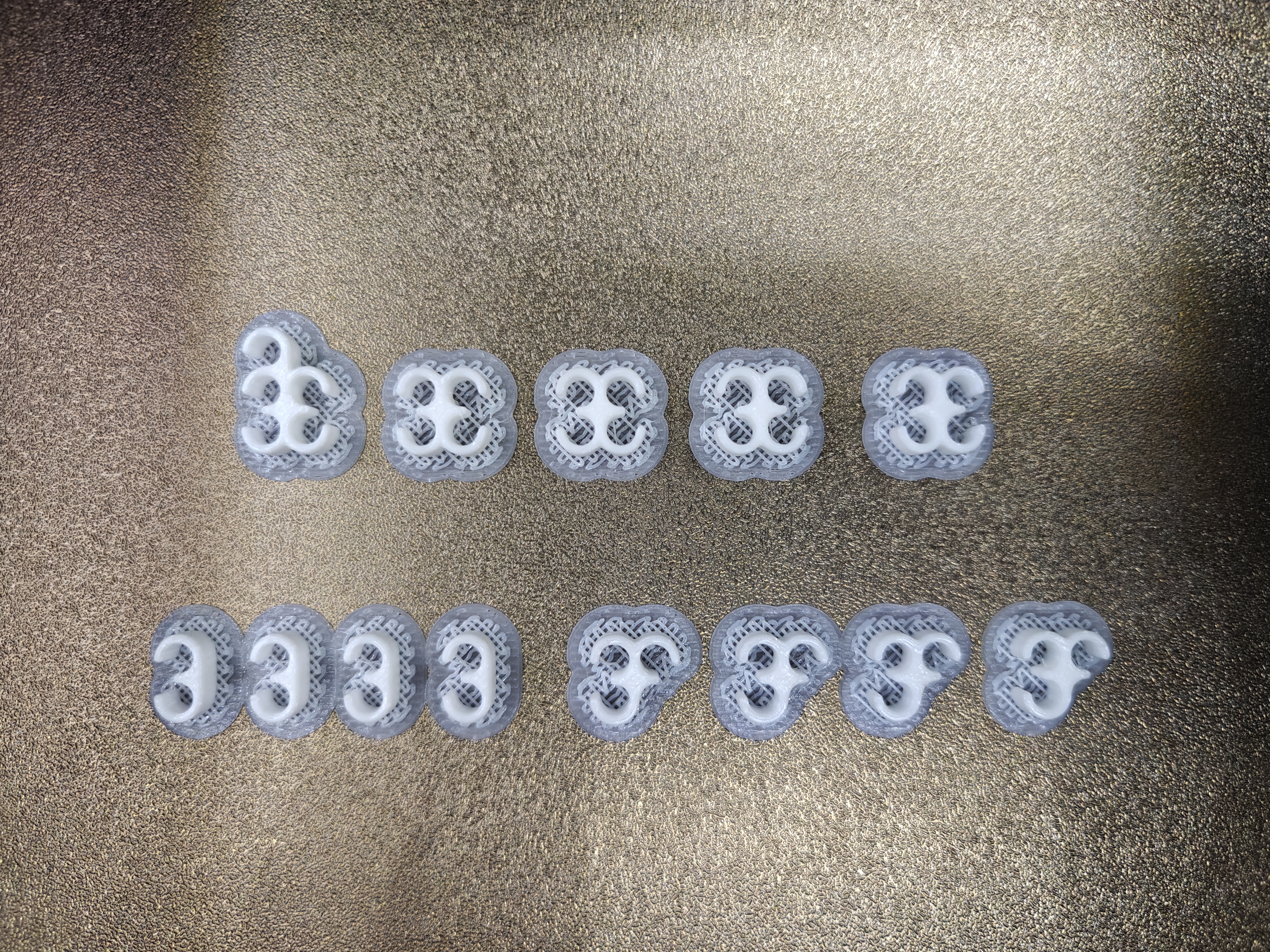 Miniatura 2 do modelo 3D 【极简】A1/A1mini必打全网最小料管夹 一套仅3克 线管夹 线卡 AMS管夹 管卡线缆夹 尾料
