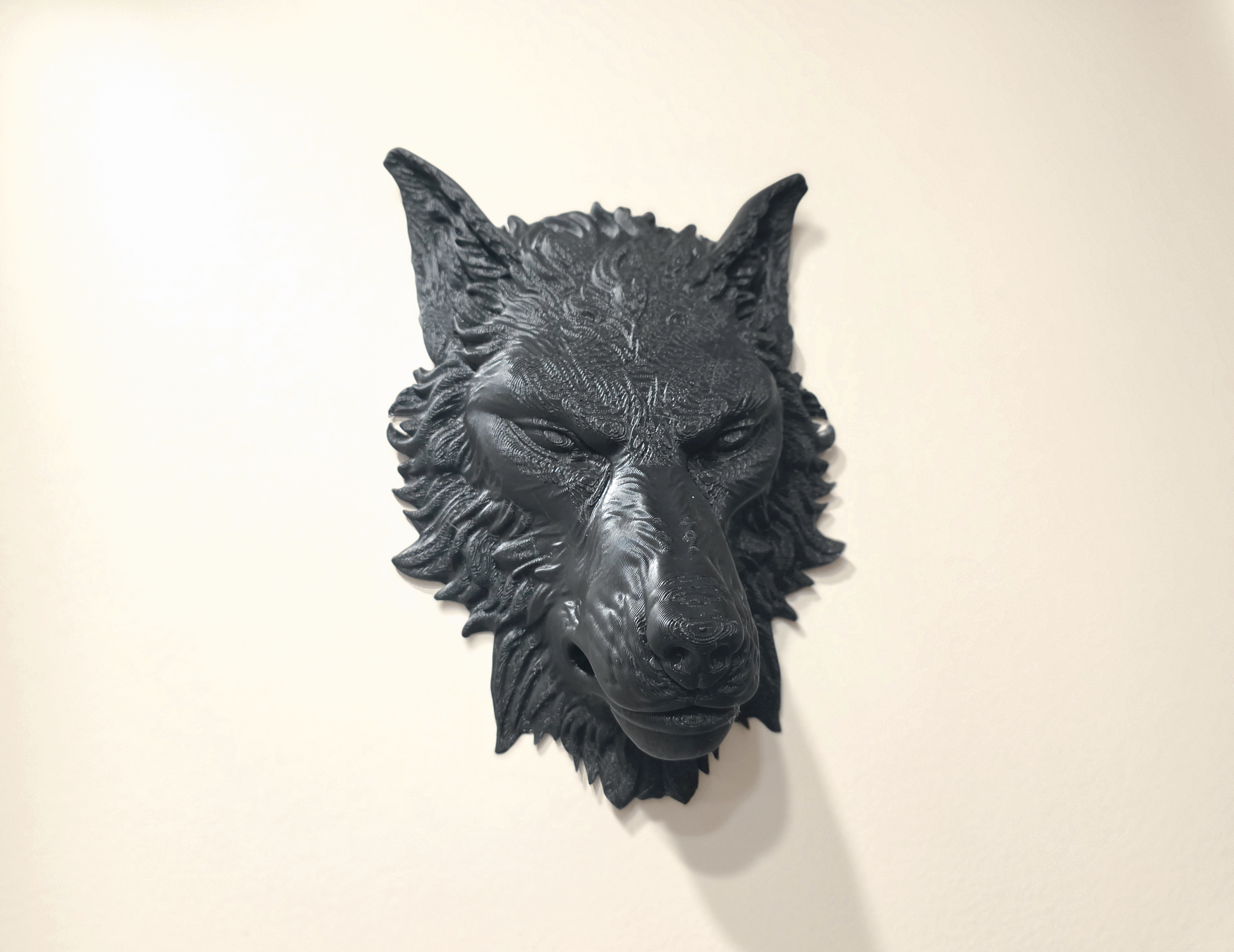 Miniatura 2 do modelo 3D Wolf Head Wall Hang