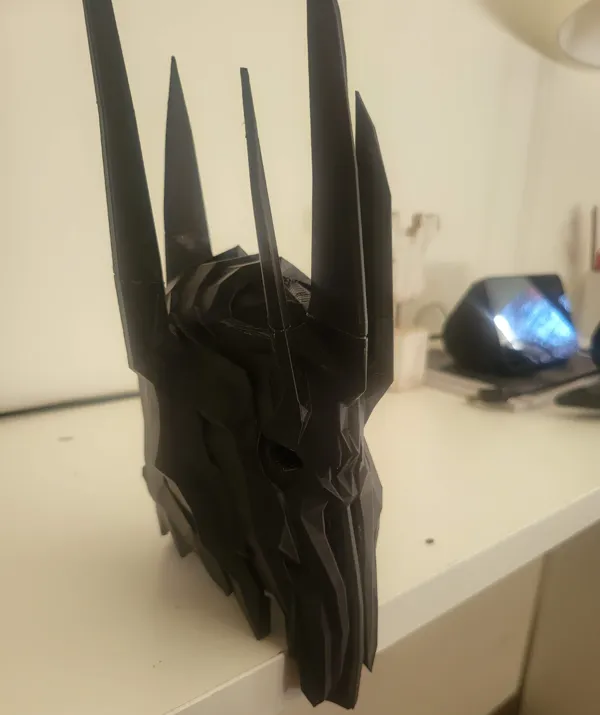 Casque de Sauron miniature