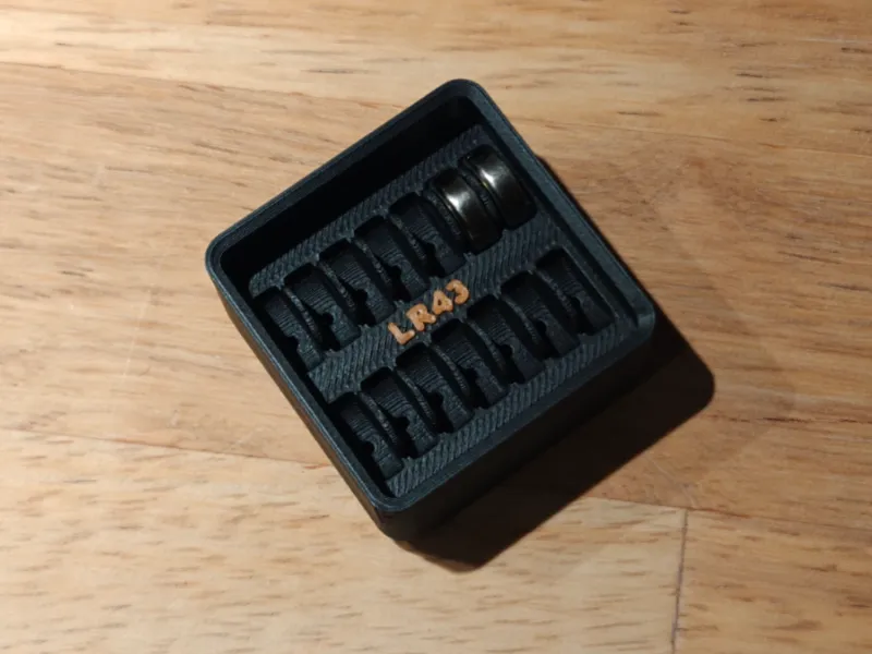 Gridfinity LR43 battery bin