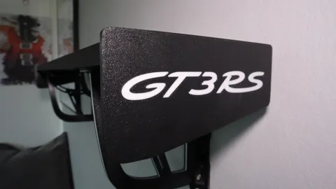 Porsche 911 GT3 RS Wing Shelf view 4
