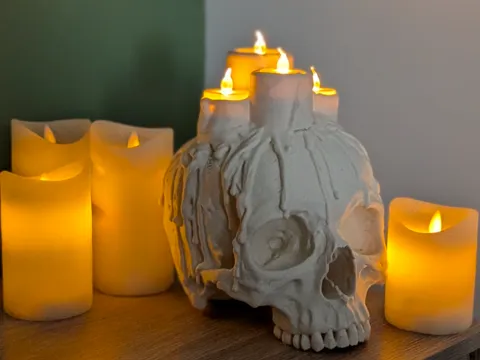 Adorno temático: Skull LED Tea Light Holder - Gothic Decor — referencia de MakerWorld
