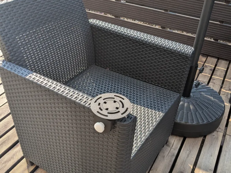 Mini table for chair