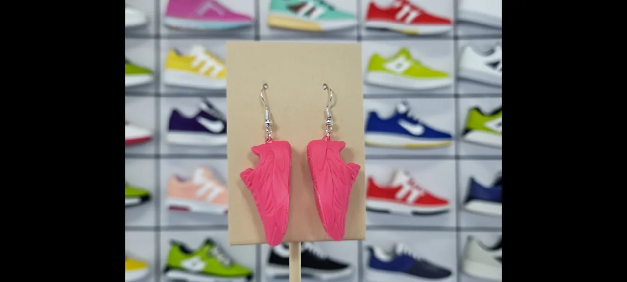 Sneakerhead Earrings reebok view 2