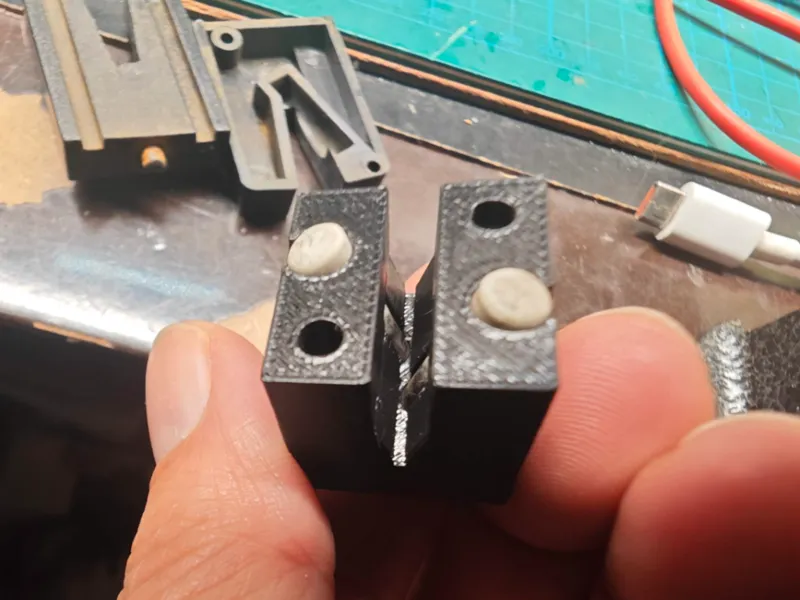 Mini 20° Knife Sharpener (Using Ceramic Rods)