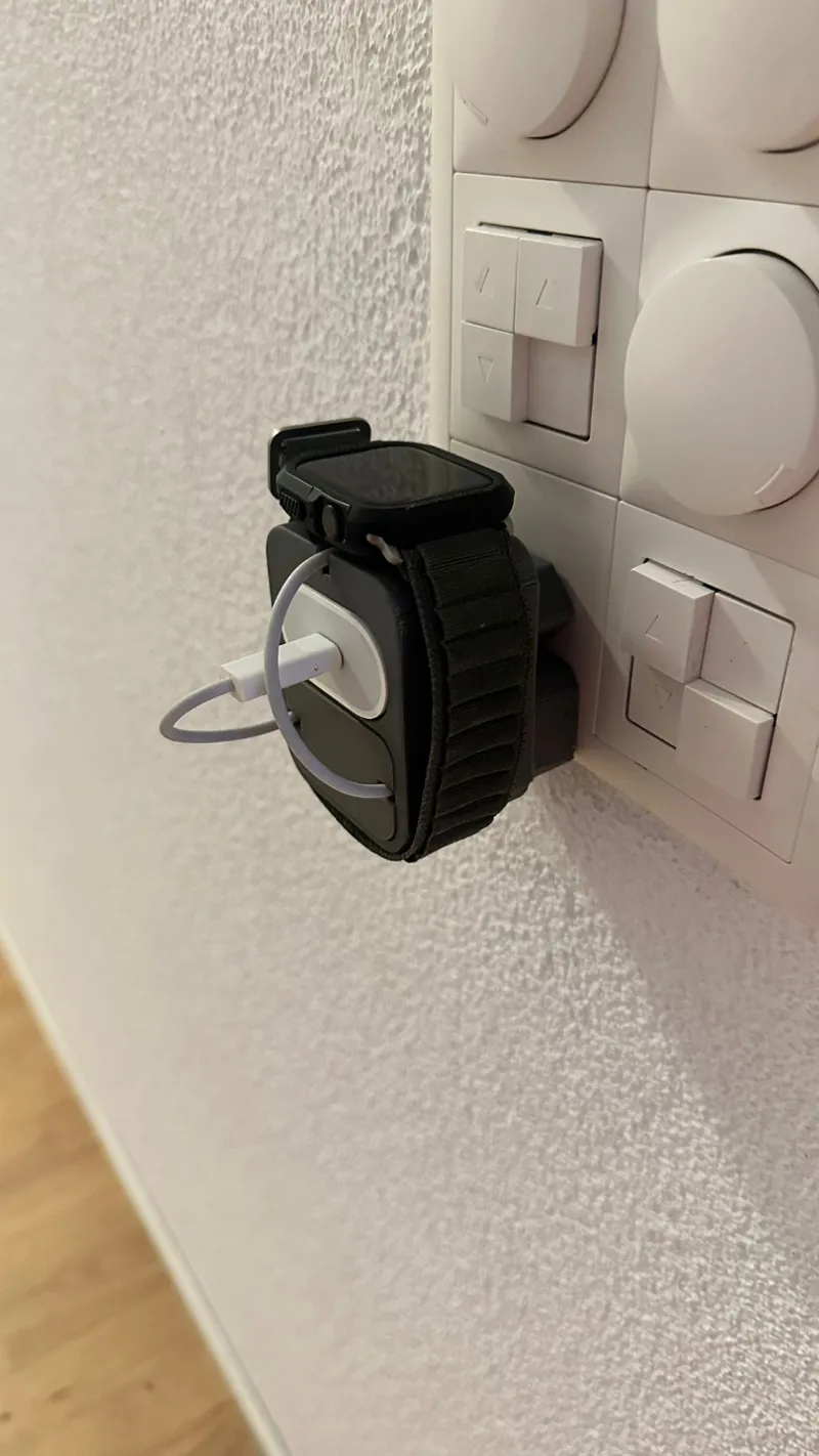 Apple Watch Holder 20W Power Adapter Swiss Version