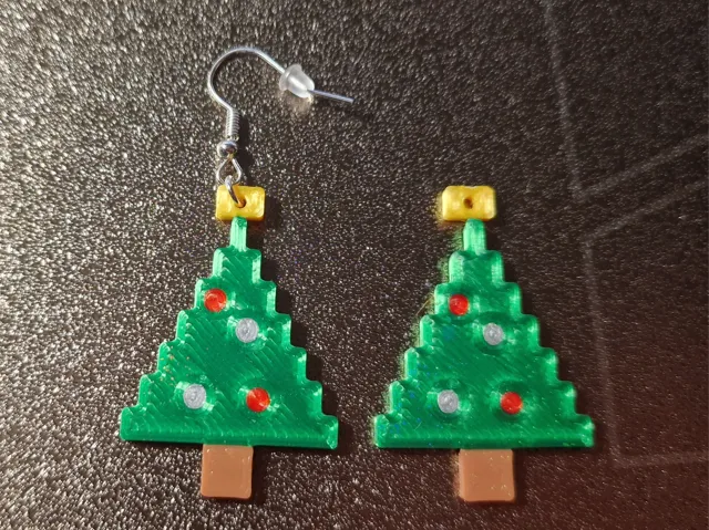 Xmas tree earrings/keyring