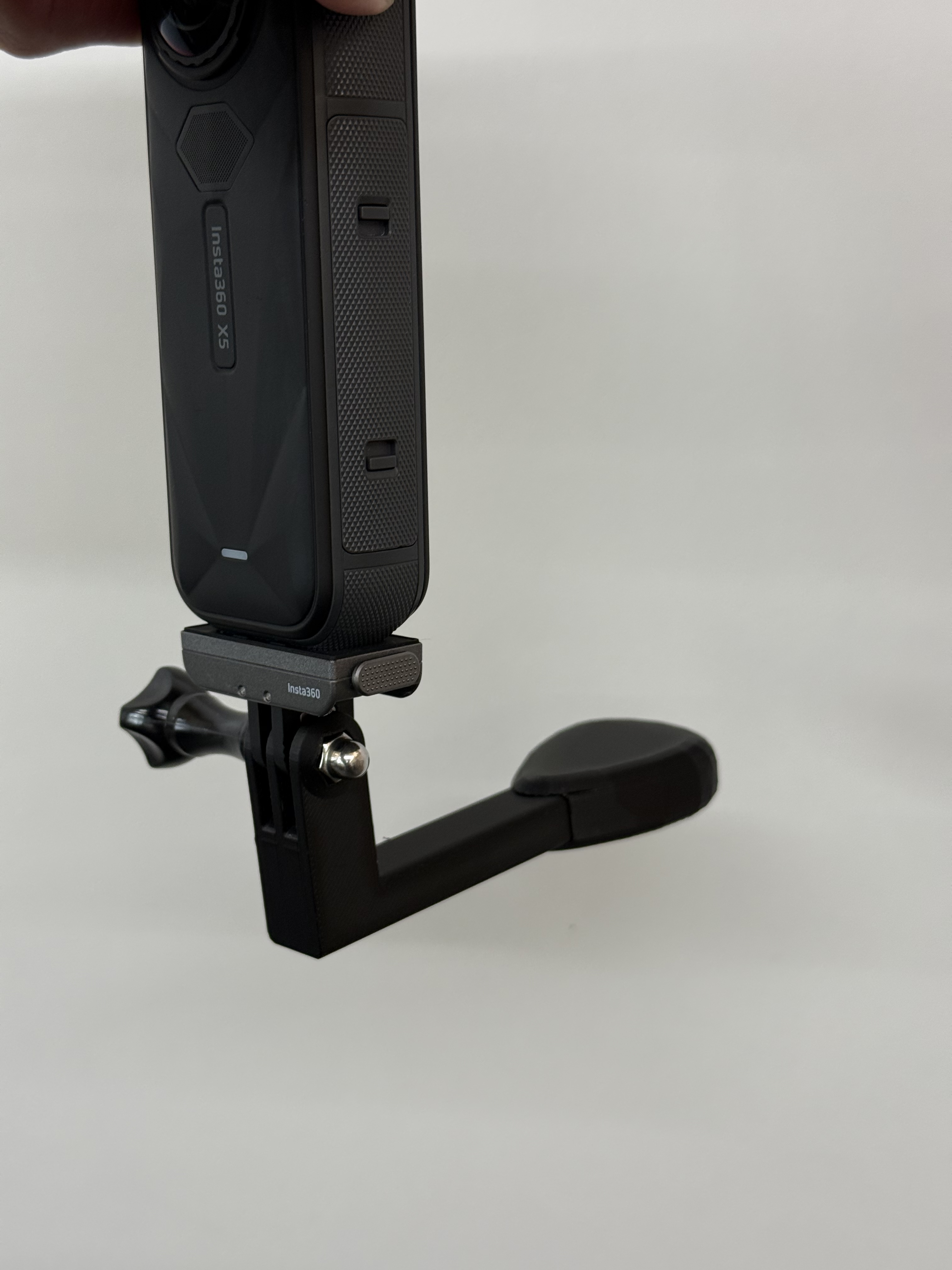 Miniatura 2 do modelo 3D 运动相机狗狗口咬配件 两种大小