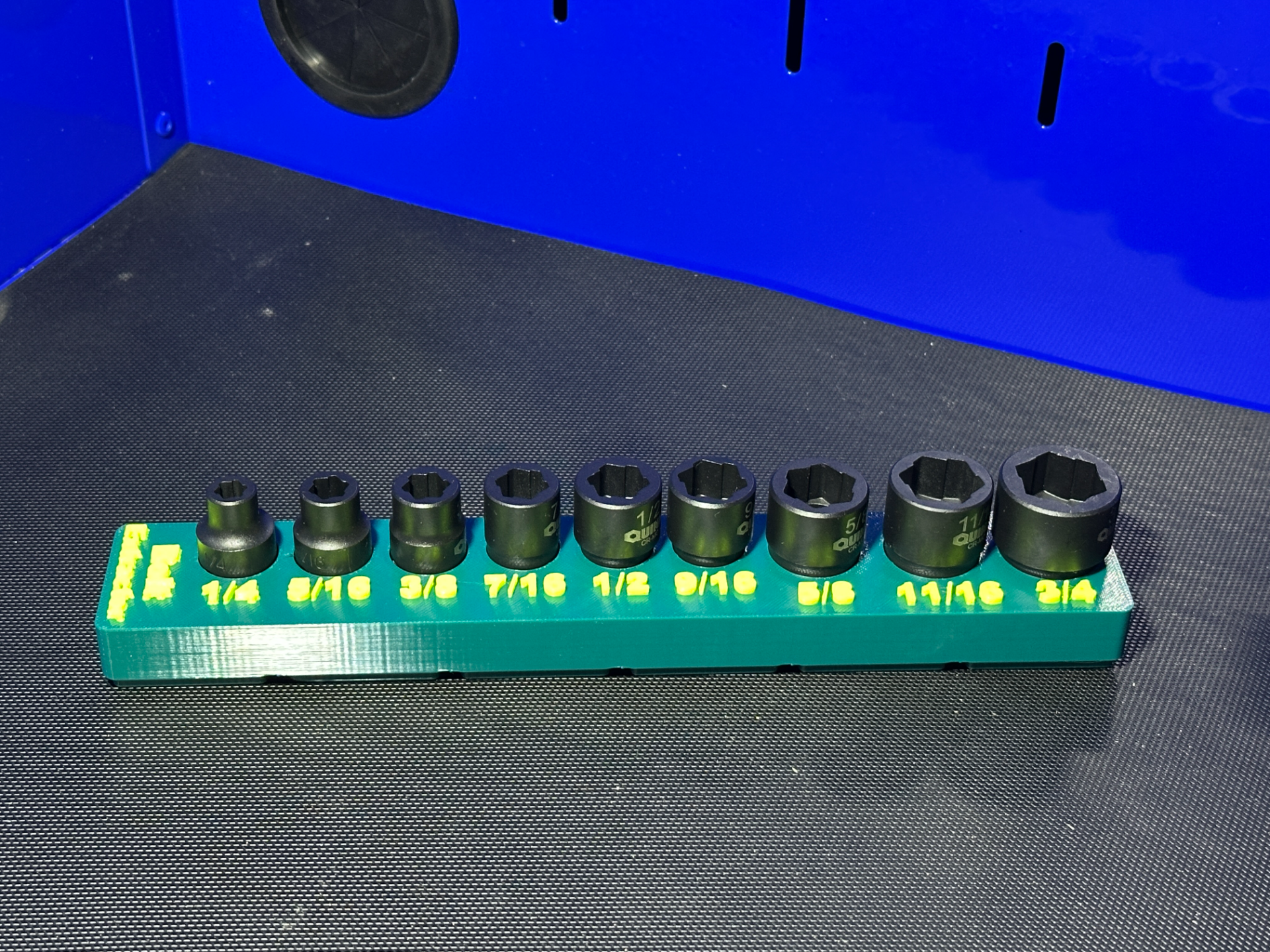 Gridfinity Quinn SAE Bolt Extractor Socket Tray