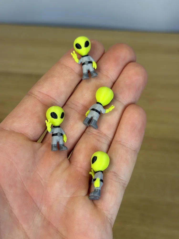 Mini Alien - Free 3D Print Model - MakerWorld