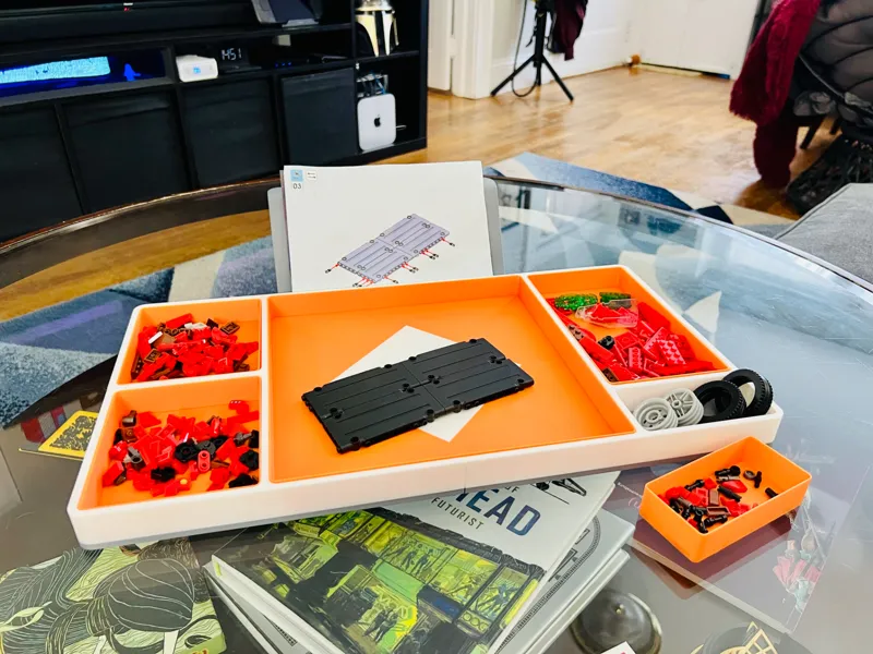 Lap Tray for Danish Plastic Bricks & Instructions