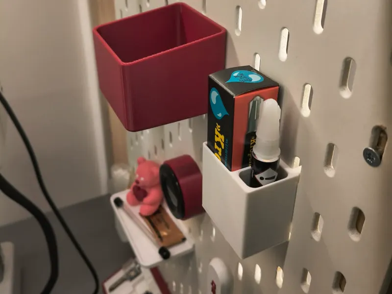Kropelka~Ikea Skadis holder for fast glue