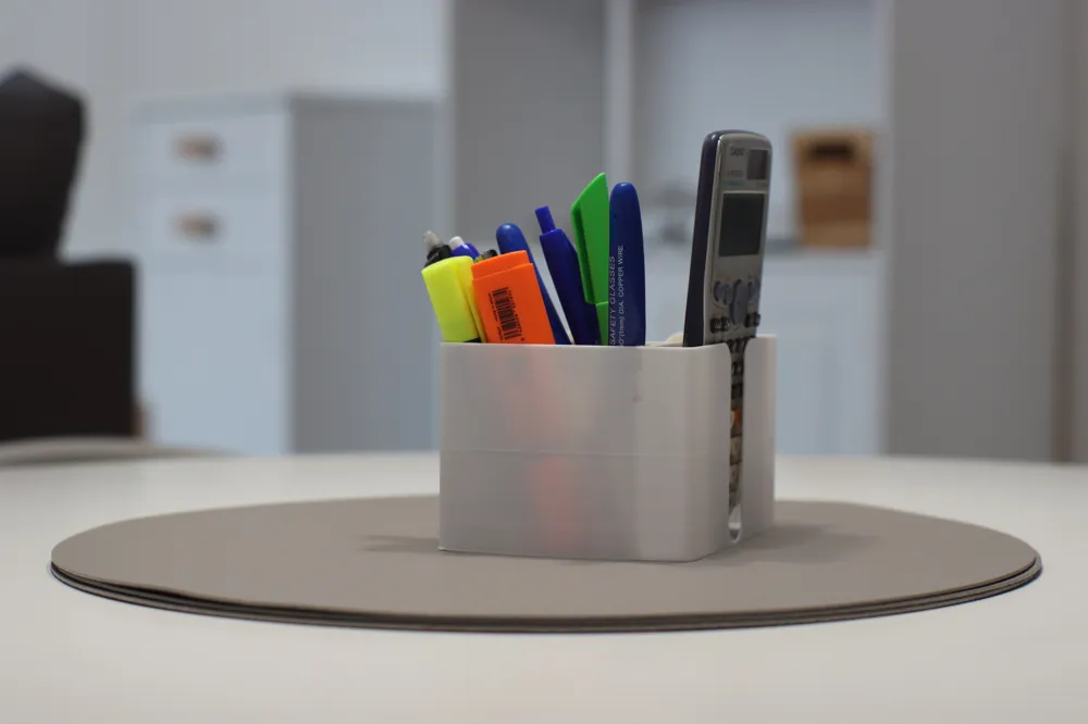 Sticky Note Compartment Pencil holder with sticky notes compartment by NordcaForm MakerWorld ...