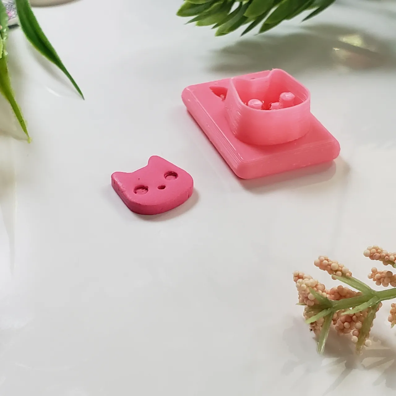 Cat Face Polymer Clay Earring Stud Cutter view 2