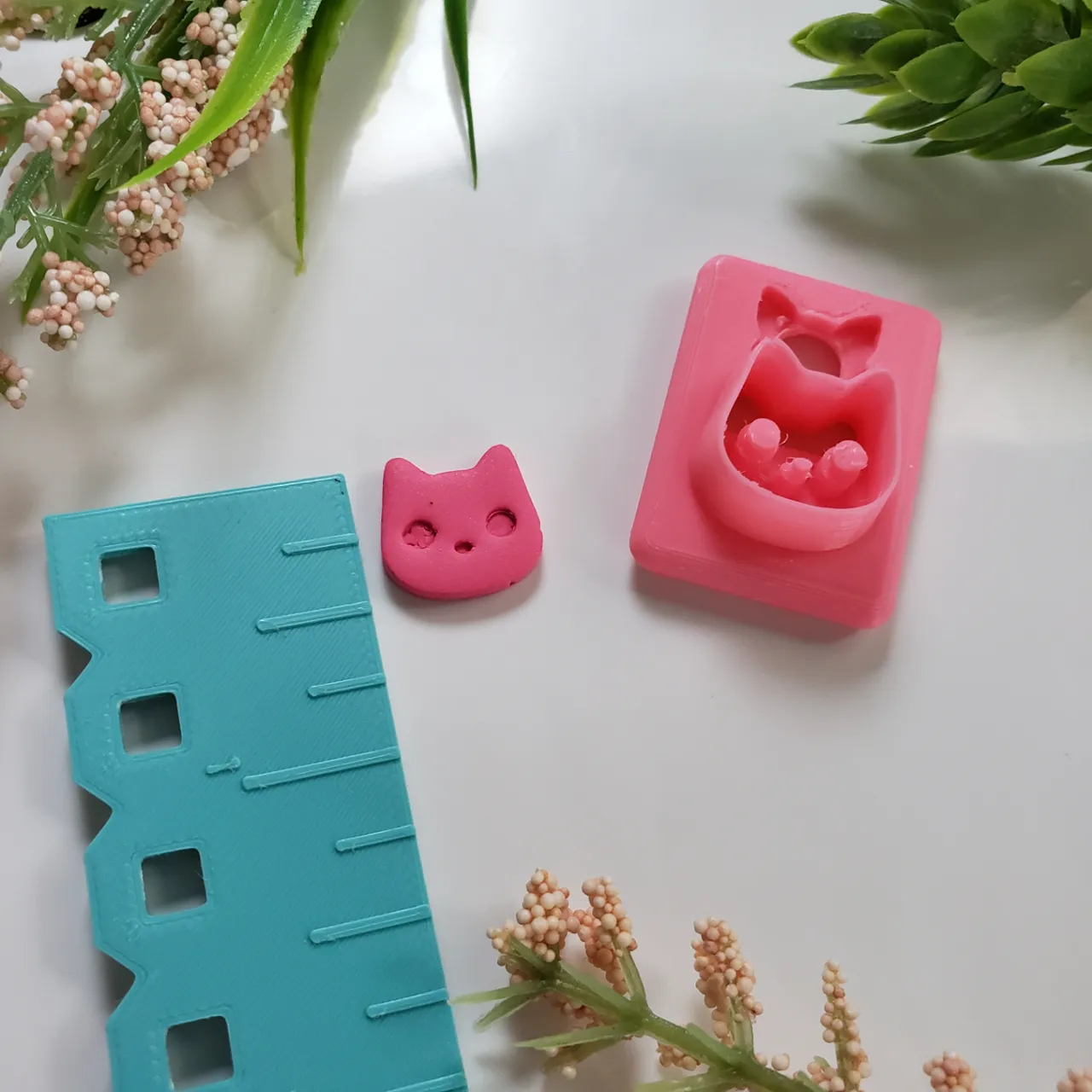 Cat Face Polymer Clay Earring Stud Cutter view 3