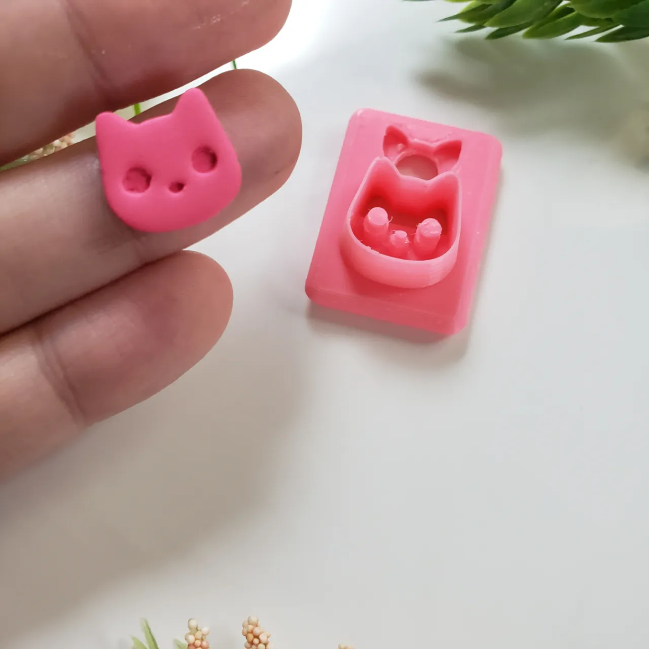 Cat Face Polymer Clay Earring Stud Cutter view 4