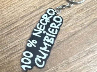 100% negro cumbiero llavero