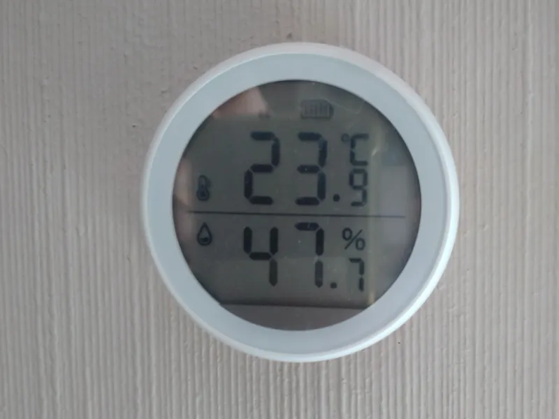 Wallmount for ZigBee temperature humidity sensor