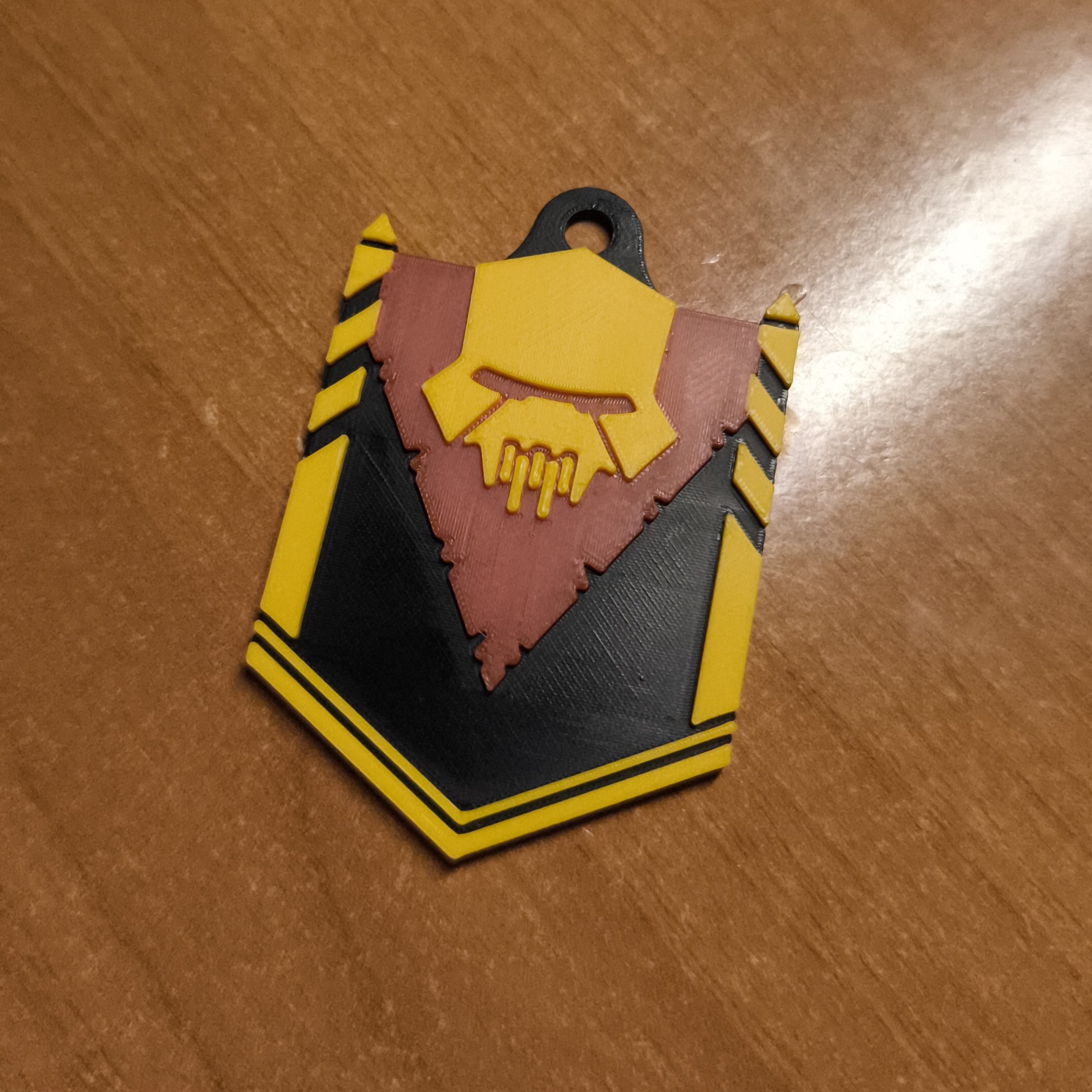 Miniatura 2 do modelo 3D Siege Breakers Keychain/Badge