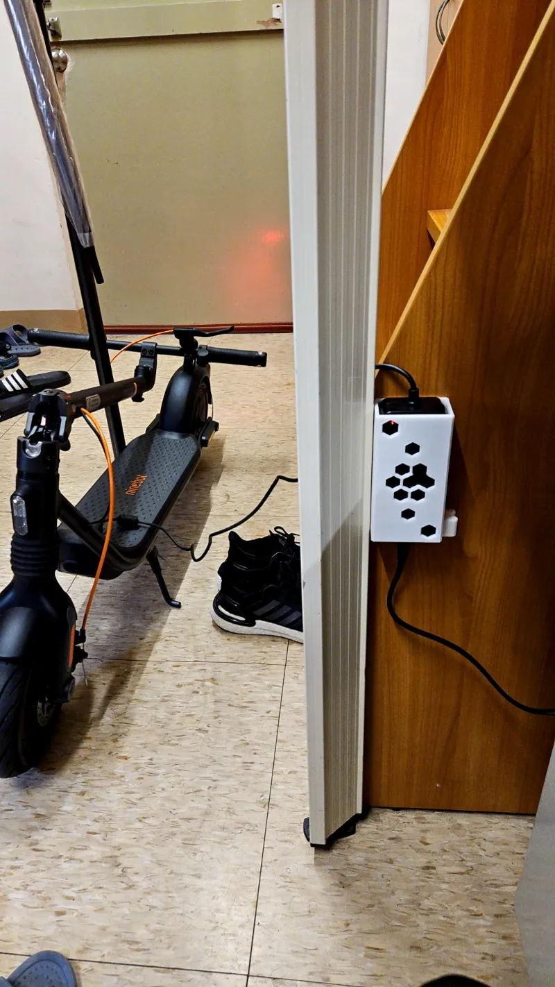 Ninebot Power Supply Holder