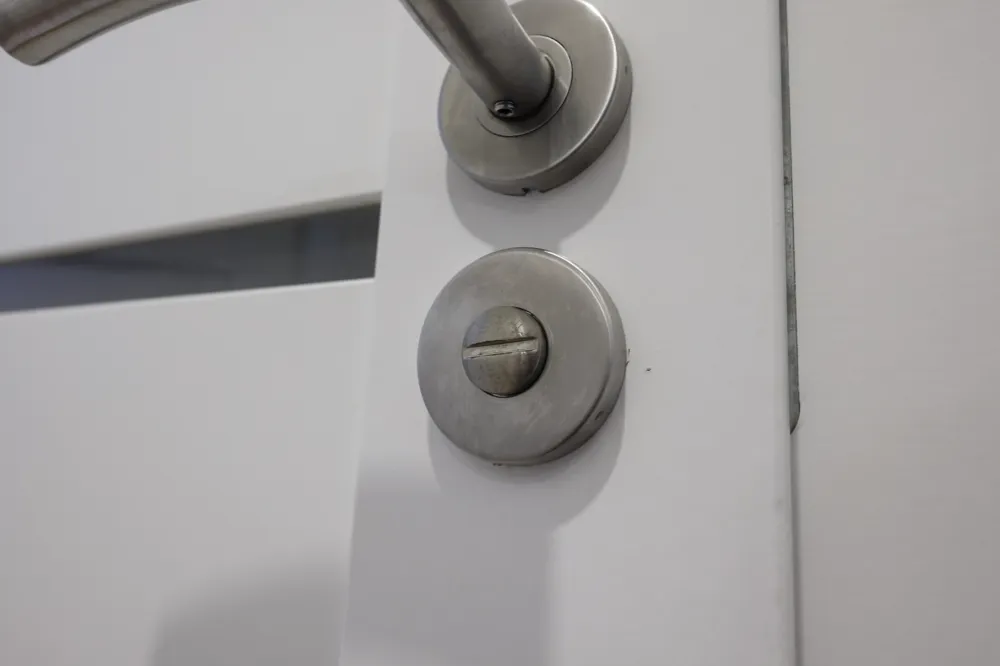 Toilet/Bathroom door un/locker by zemistr MakerWorld