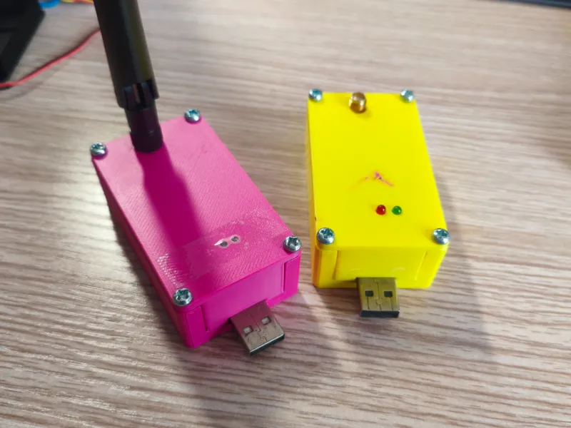2.4G发射器外壳_适用于FIRA小型组赛项