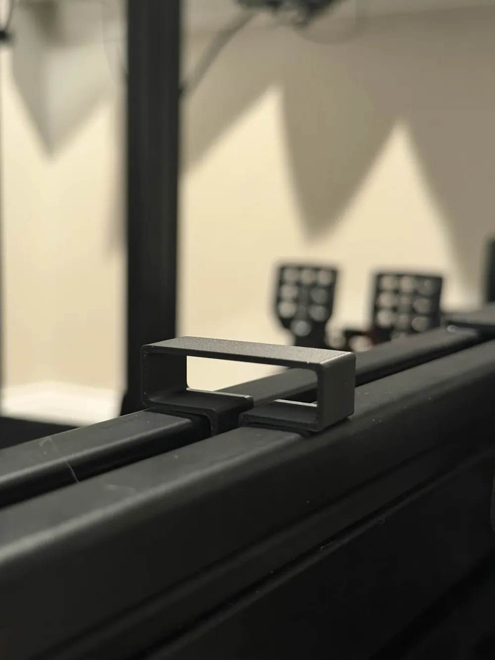 Sim Rig Cable Coffin Clips — Enclosed Edition - Free 3D Print Model ...