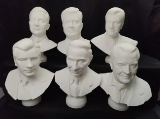 Bust president Ukraine