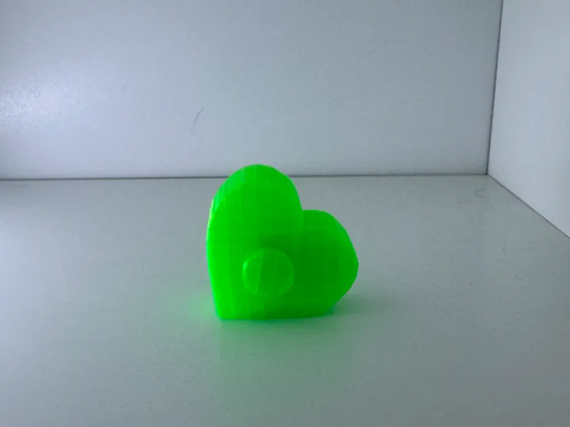 Quick print shaking heart fidget spinner