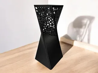 Vase half slanted structured Voronoi