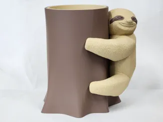 Sloth pen holder