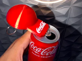 Chaveiro Boné 3 em 1 da Coca cola