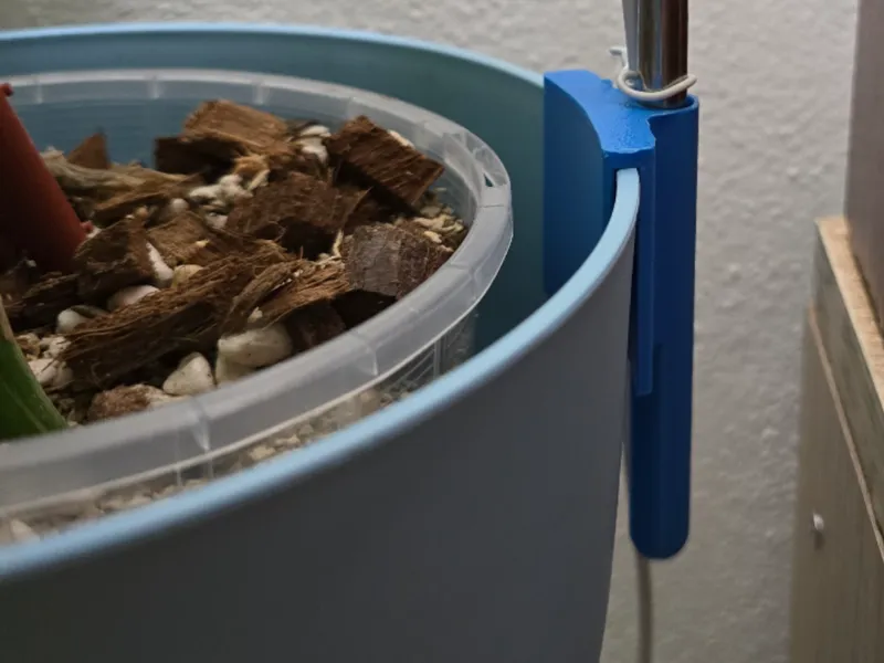 PotHook Grow Light Holder
