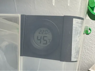 Hygrometer Mount for Samla Box