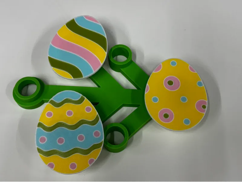 Easter Egg that work on the Giant Wreath 