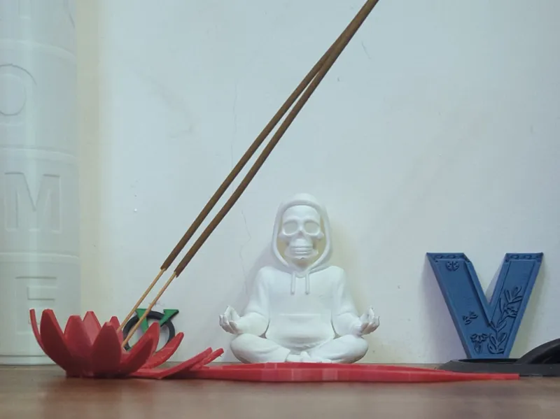 Crimson Flame Parametric Incense Holder