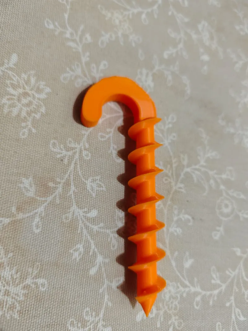 Simple ground Peg