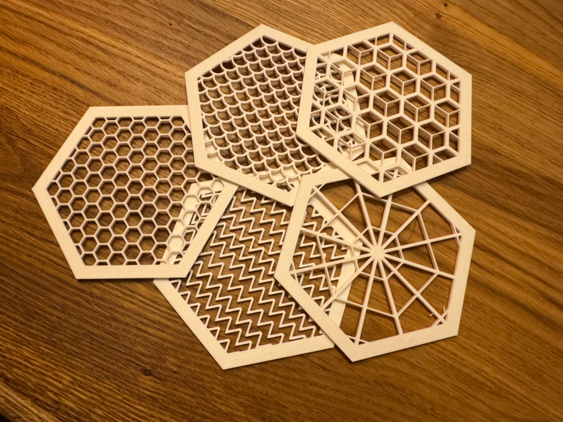 HexPatterns - Geometrische Untersetzer Serie