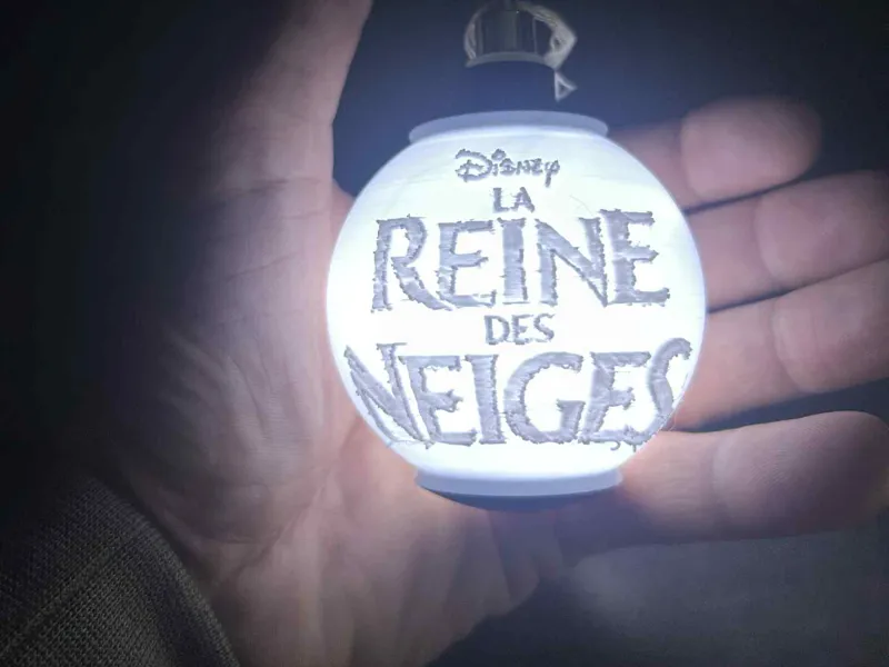 boule de noel reine des neige