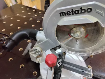 OSVAC - Metabo KS216M Laser-Cut Miter Saw Osvac M32