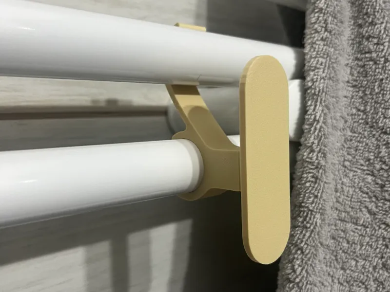 Radiator towel hook 