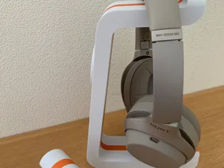 Headphone stand